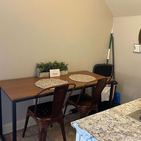 The Campbell Carriage House Appartement Clarksville Buitenkant foto